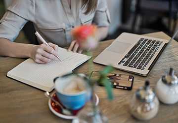 Top 10 IT Blogs for Staying Informed on Tech Trends