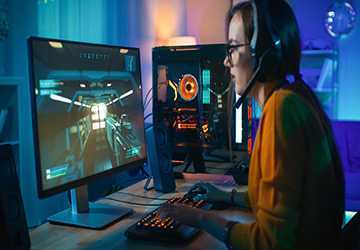 What to Look for in Gaming Monitors for Professional Gamers?